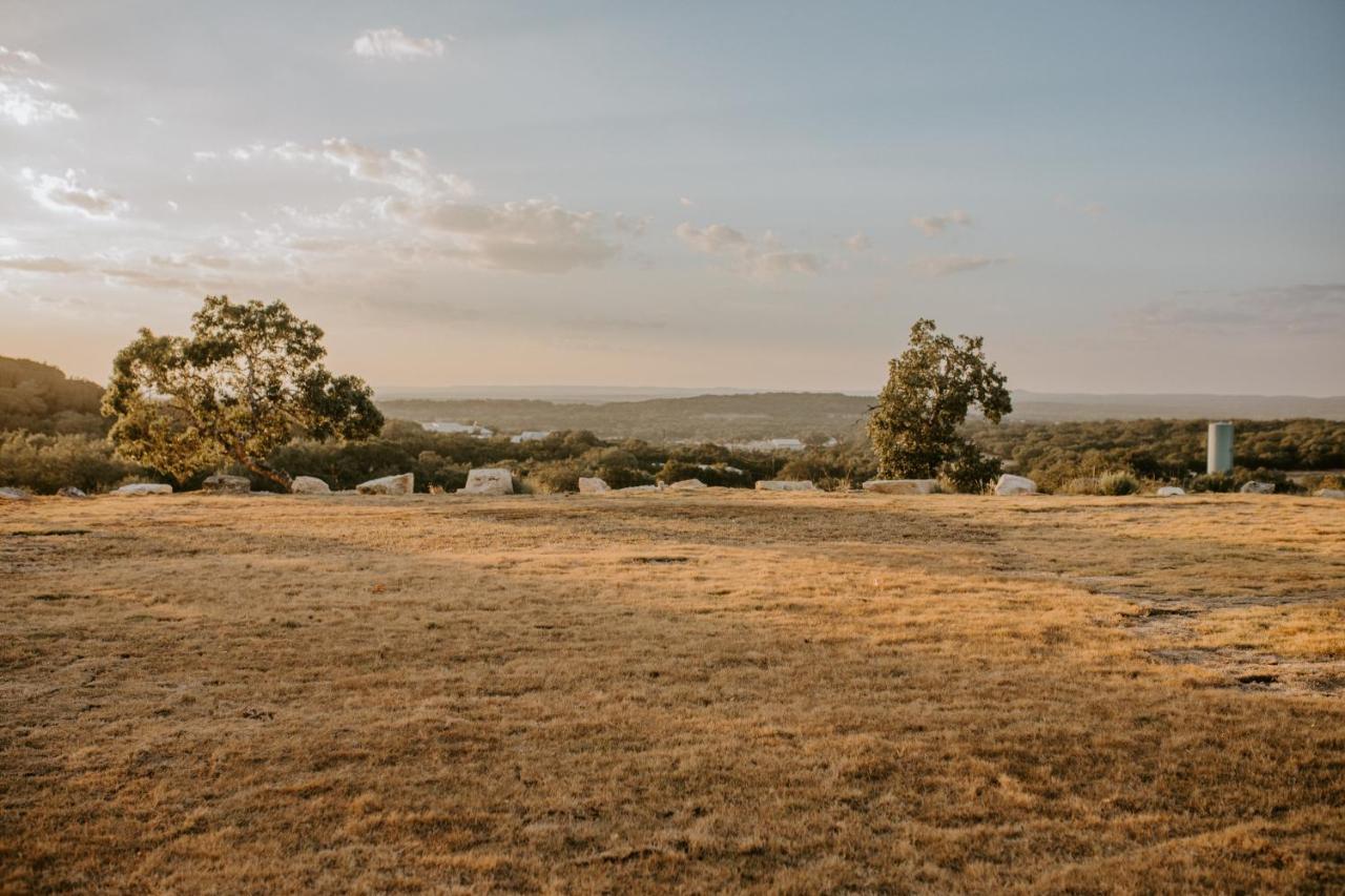 Вилла Hummingbird Haus - Hill Country Views On 20 Acres With Firepit Spring Branch Экстерьер фото