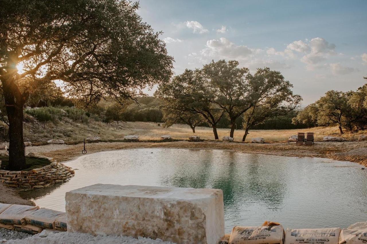 Вилла Hummingbird Haus - Hill Country Views On 20 Acres With Firepit Spring Branch Экстерьер фото